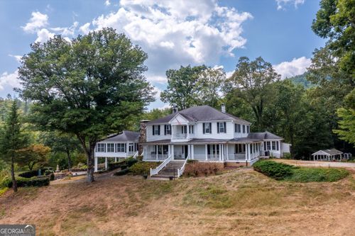 205 Carolina St, Dillard, GA, 30537-2272 | Card Image