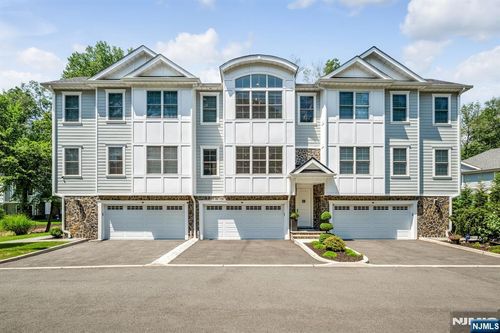 110 Mason Pl, Paramus, NJ, 07652 | Card Image