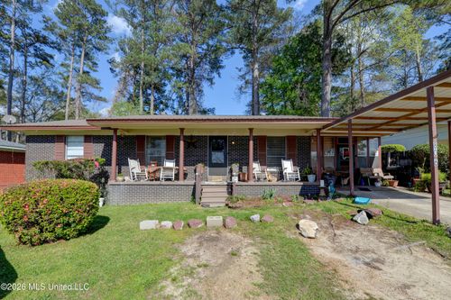 806 64th Ave, Meridian, MS, 39307-5717 | Card Image