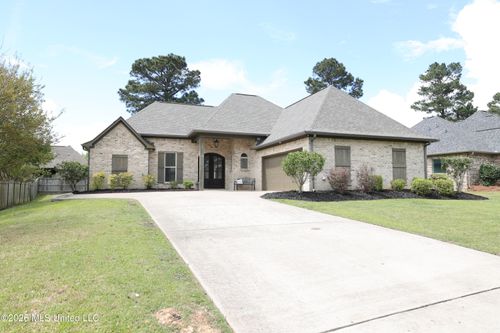 211 Wellington Way, Brandon, MS, 39047-8357 | Card Image