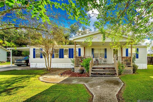 132 Cypress Villa Ln, Gheens, LA, 70355-2323 | Card Image
