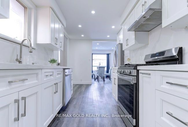 370 Hansen Rd N, House other with 4 bedrooms, 3 bathrooms and 2 parking in Brampton ON | Image 11