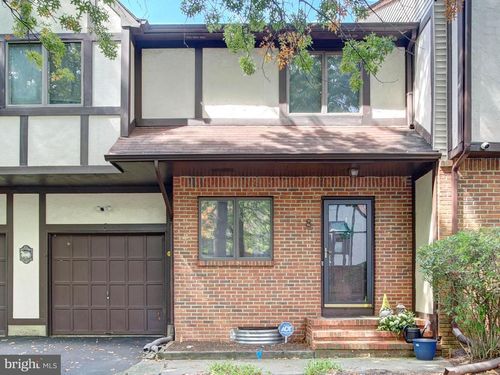8 Beckett Ct, Ewing, NJ, 08628-2230 | Card Image