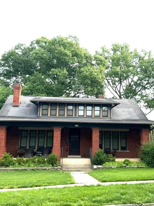 210 Oakland Park Avenue, Columbus, OH, 43214 | Card Image