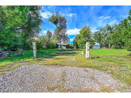 765 Emerald Ln, Lakewood, CO, 80214-4527 | Card Image