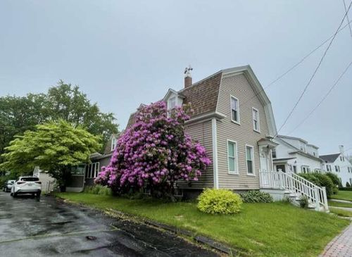 131 Beach St, Saco, ME, 04072-2882 | Card Image