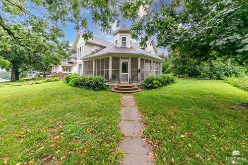 515 Vine St, Wamego, KS, 66547-1433 | Card Image