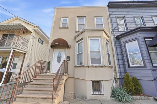 1612 West St, Union City, NJ, 07087-3211 | Card Image