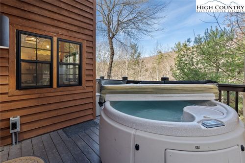 100 Bear Den Mountain View Dr, Spruce Pine, NC, 28777 | Card Image