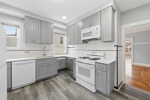 111-111 Dustin St, Boston, MA, 02135 | Card Image