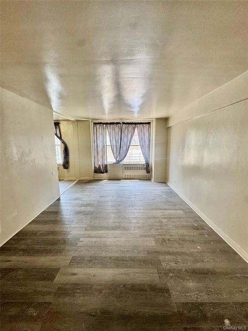 2d-2661 Marion Avenue, New York, NY, 10458 | Card Image