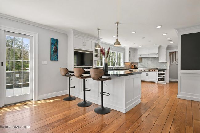 33 Cliffdale Rd, House other with 5 bedrooms, 5 bathrooms and null parking in Greenwich CT | Image 11