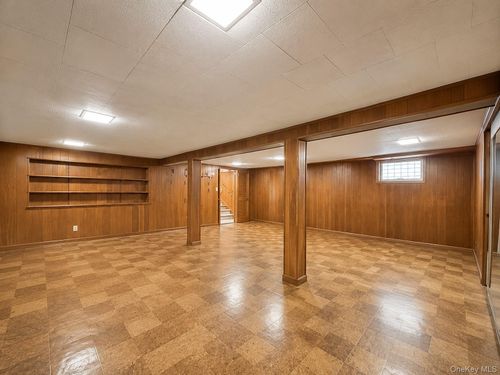 21741 Stewart Road, New York, NY, 11364 | Card Image