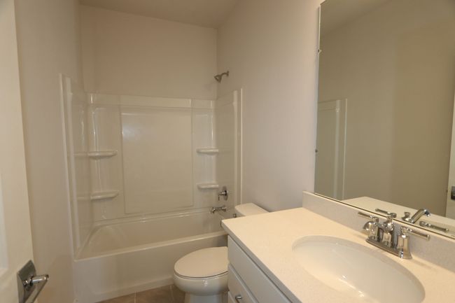 Bathroom | Image 13