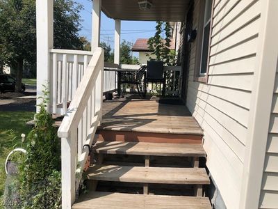 View of the front porch | Image 3