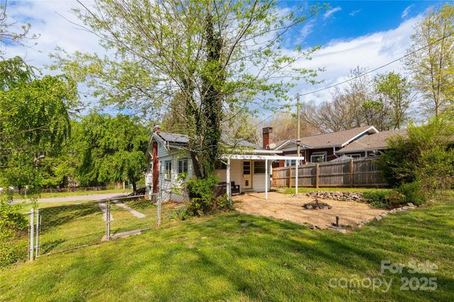 75 Mitchell Ave, House other with 2 bedrooms, 1 bathrooms and null parking in Asheville NC | Image 13