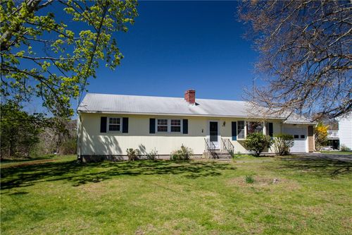 7 Smithfield Dr, Middletown, RI, 02842-5232 | Card Image