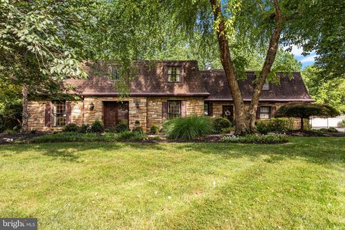 11 Kings Oak Ln, PHILADELPHIA, PA, 19115-4008 | Card Image