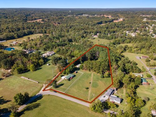 7320 Fernvale Rd, Fairview, TN, 37062-9044 | Card Image