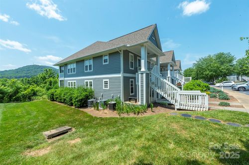 3101 Idle Hour Dr, Asheville, NC, 28806-4830 | Card Image