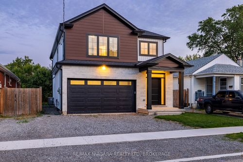 126 Chetwood St, Saint Catharines, ON, L2S2A9 | Card Image