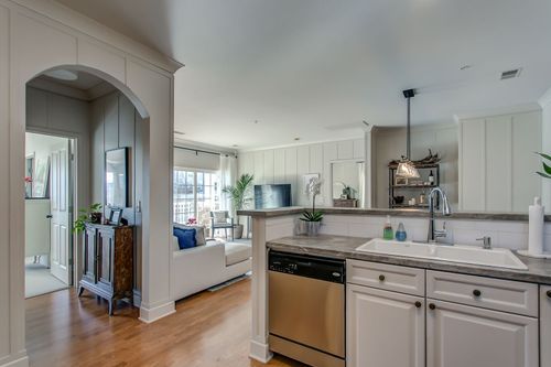 w5-7230 Althorp Way, Nashville, TN, 37211 | Card Image