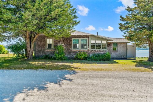 4-150 Old State Hwy, Eastham, MA, 02642-2597 | Card Image