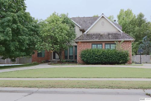 16623 Howard Cir, Omaha, NE, 68118-2710 | Card Image
