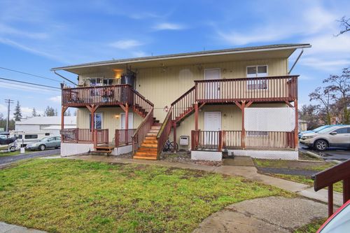 5 2nd St, Cheney, WA, 99004-1401 | Card Image