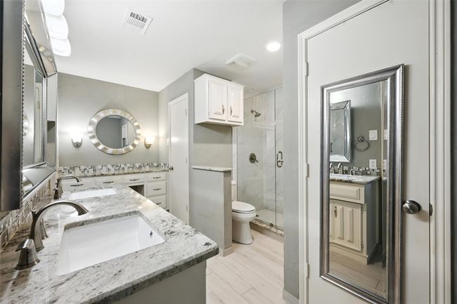 1923 Camden Way, House other with 3 bedrooms, 2 bathrooms and null parking in Carrollton TX | Image 24