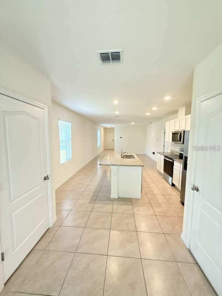Residential Lease in HARMONY
