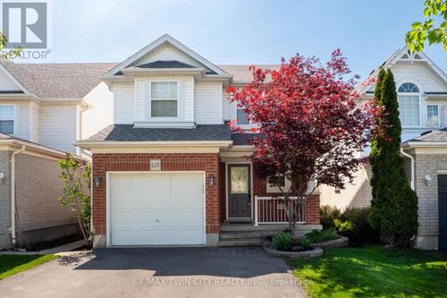 635 Bonavista Drive, Waterloo, ON, N2K4B3 | Card Image