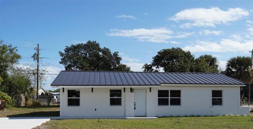 2338 2nd Ct Se, Vero Beach, FL, 32962-8219 | Card Image