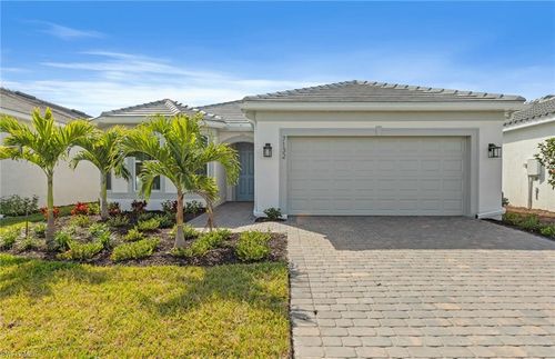 7132 Chapel Creek Ln, NORTH FORT MYERS, FL, 33917-2146 | Card Image