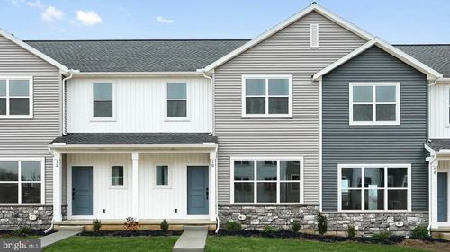 70 N Conifer Dr, ELIZABETHTOWN, PA, 17022-7501 | Card Image