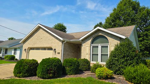 2530 S Pine St, Centralia, IL, 62801-6146 | Card Image
