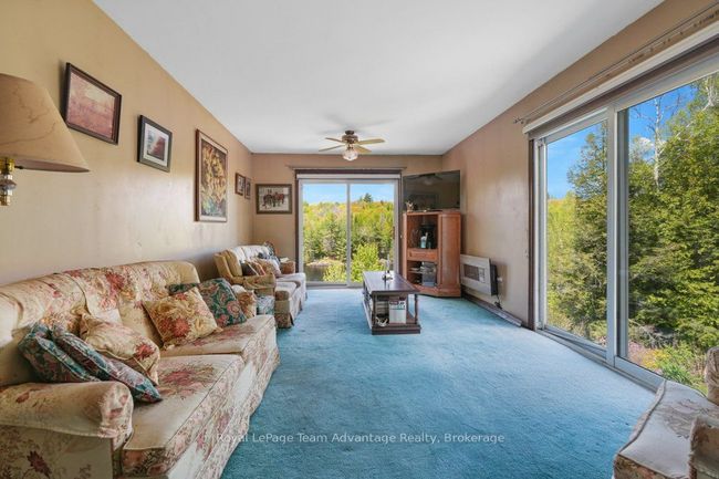 15 Labrash Lake Rd, House other with 2 bedrooms, 1 bathrooms and 4 parking in Dunchurch ON | Image 11
