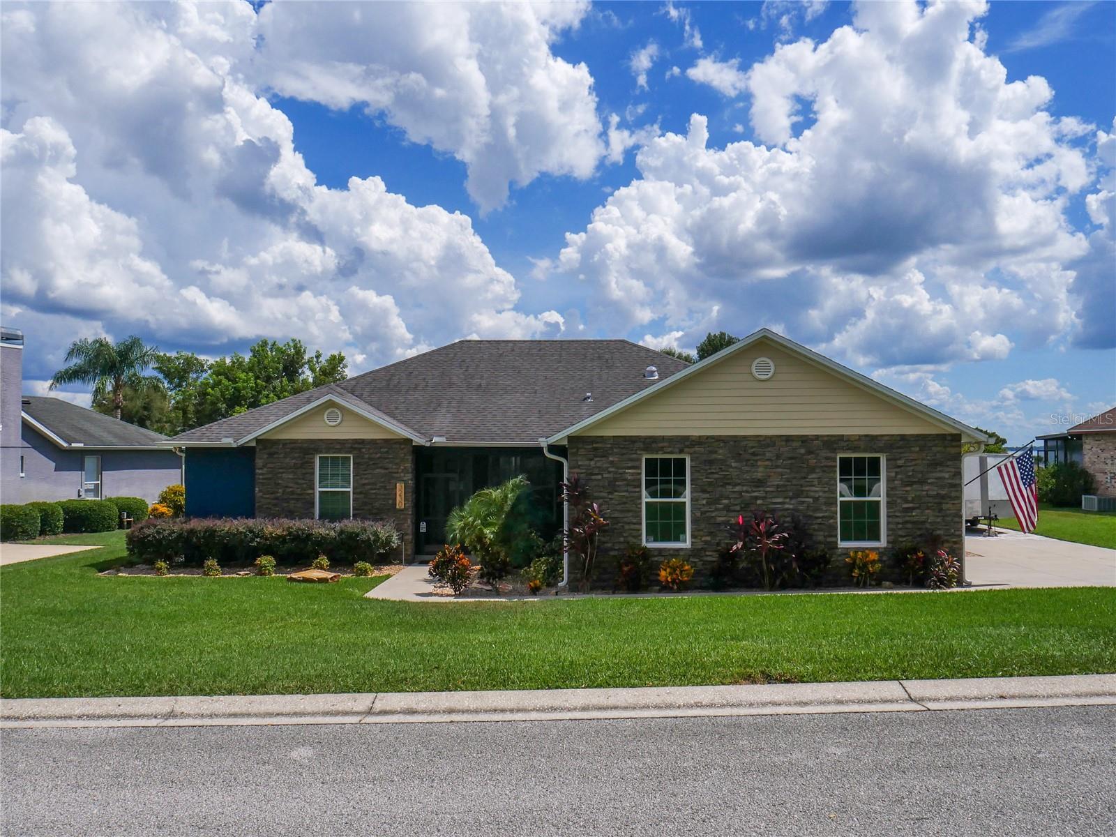 Site To See Ave, Eustis, FL 32726