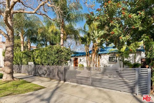 200 S Linden Dr, Beverly Hills, CA, 90212-3705 | Card Image