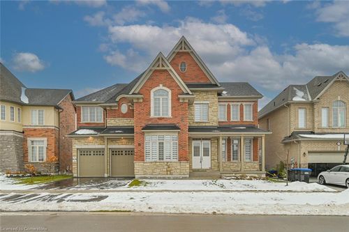 15 Sanford Cir, Springwater, ON, L9X2A8 | Card Image