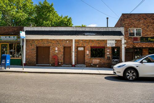 4236 235th St, Little Neck, NY, 11363-1574 | Card Image