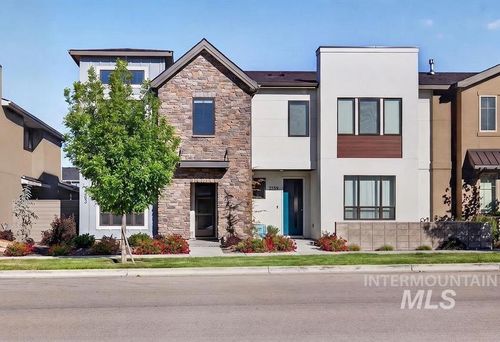 3263 S Millbrook Way, Boise, ID, 83716-4707 | Card Image