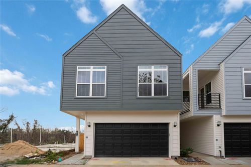6107 De Campo St, Houston, TX, 77091-0916 | Card Image