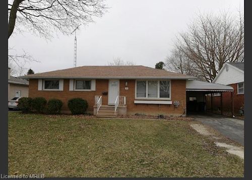 166 Maryknoll Road, Chatham Kent, ON, N7L2N1 | Card Image