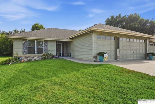 2821 Lakeside Dr, Plattsmouth, NE, 68048-8030 | Card Image