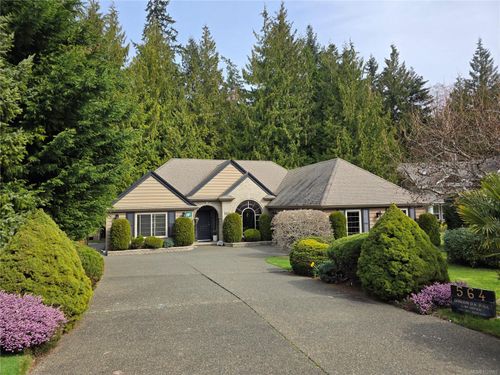 564 Hazelwood Pl, Qualicum Beach, BC, V9K1A1 | Card Image