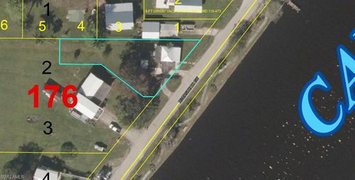 815 Riverside Dr, Moore Haven, FL, 33471 | Card Image