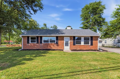 110 Whiteland Rd, Whiteland, IN, 46184-1422 | Card Image