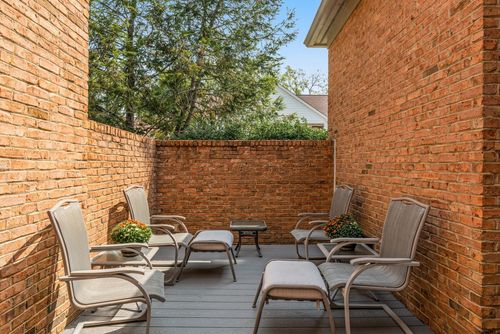 701 Vail Ct, Nashville, TN, 37215-1849 | Card Image