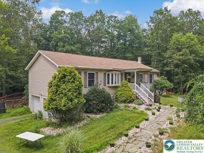 600 N Harrity Rd, House other with 2 bedrooms, 2 bathrooms and null parking in Palmerton PA | Image 9